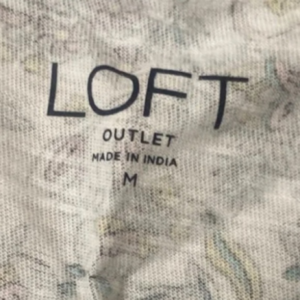 NWOT LOFT floral T-shirt medium - Picture 2 of 6